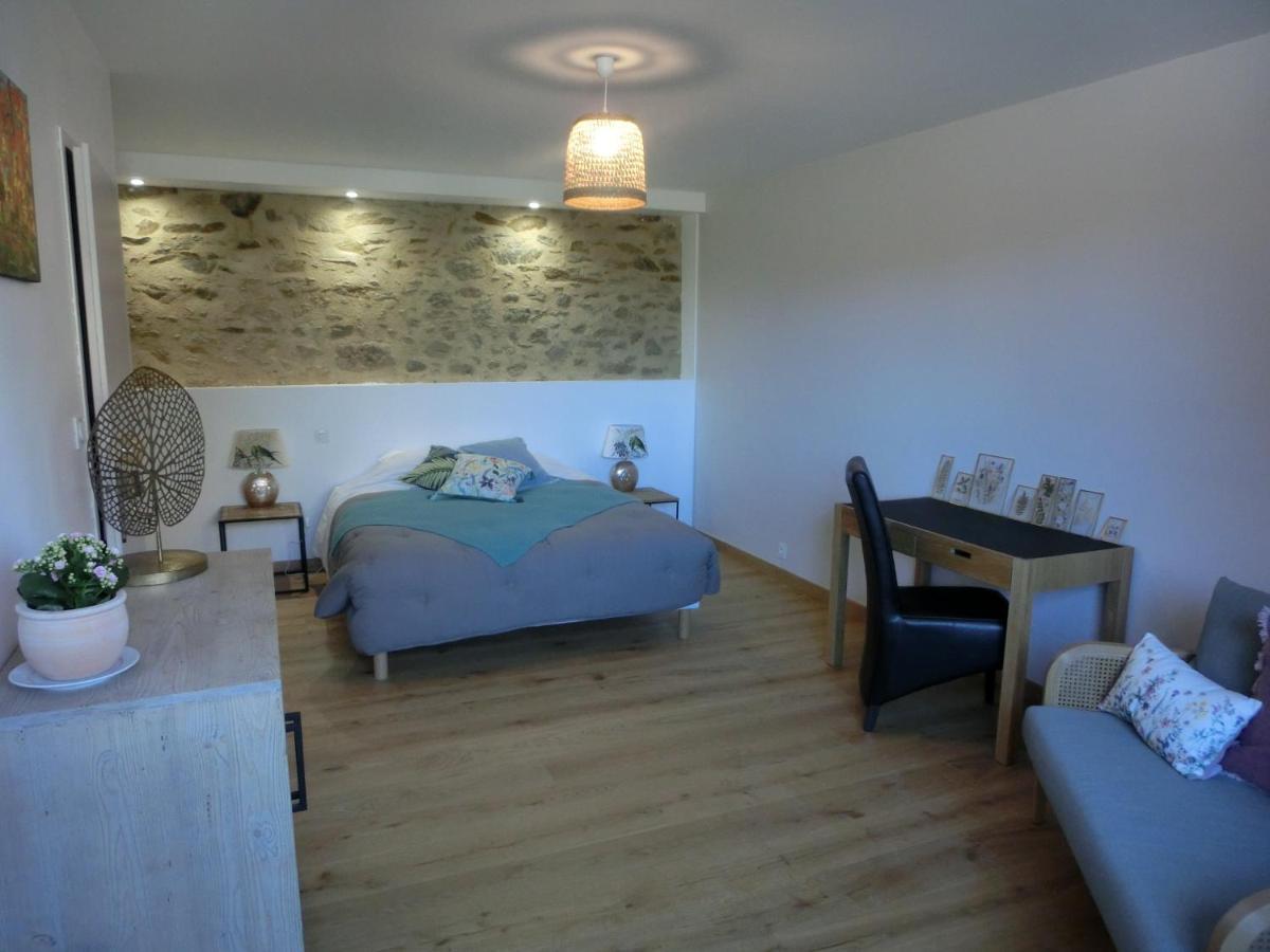 Les Chambres D'Hotes De La Metairie Du Bourg Les Herbiers Εξωτερικό φωτογραφία
